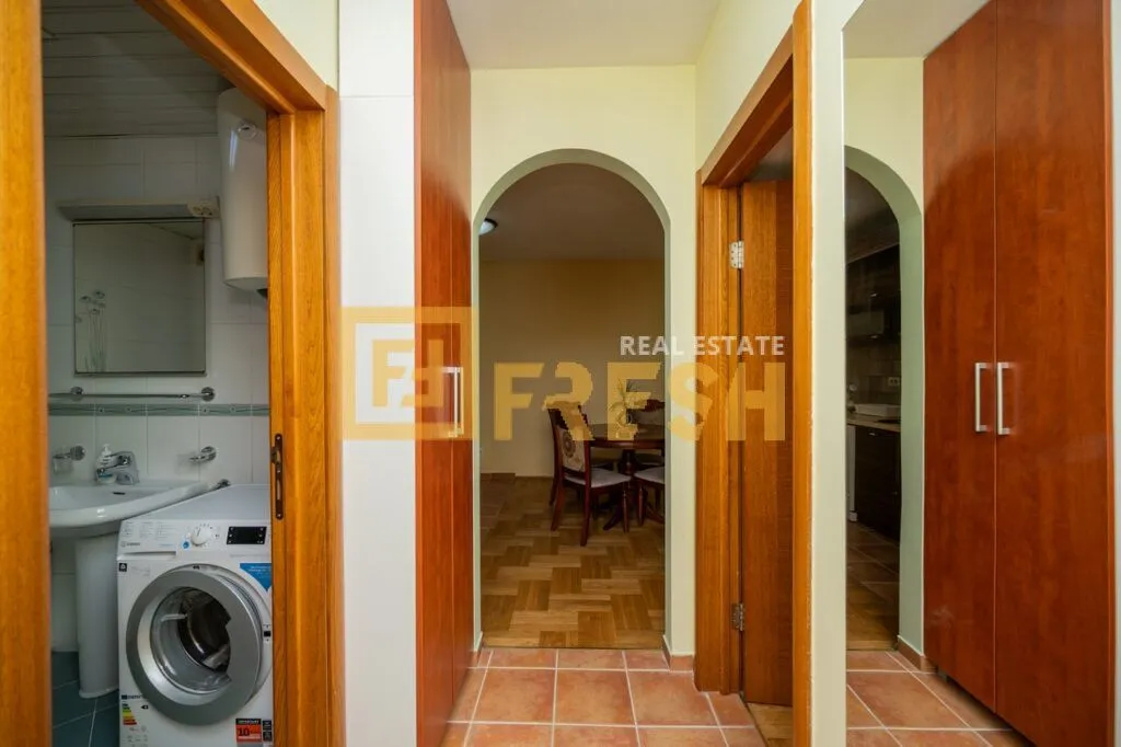 Izdavanje, jednosoban stan, 50m², Stari Aerodrom, Podgorica