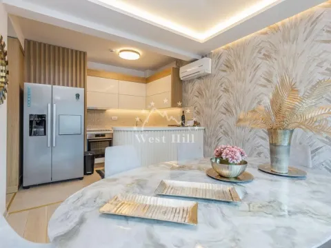 Prodaja, dvosoban stan, 96m², Pržno, Budva