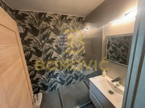 Rent, one bedroom apartment, 34m², Stari Grad, Beograd - image 11