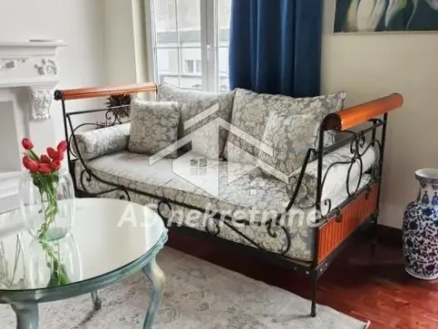 Rent, two bedroom apartment, 56m², Vračar Sve Podlokacije, Beograd - image 3