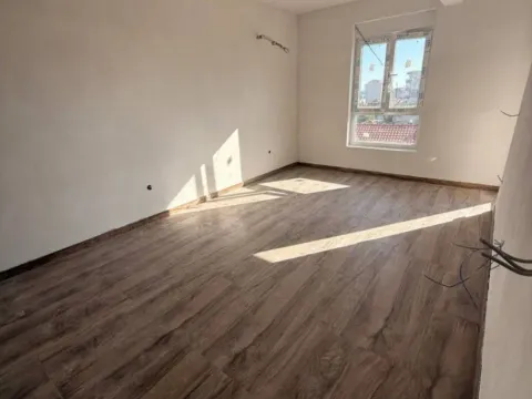 Prodaja, jednosoban stan, 45m², Ilino, Bar