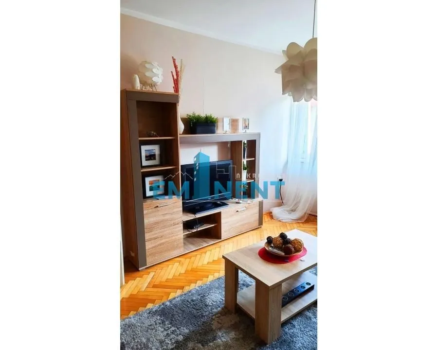 Rent, two bedroom apartment, 55m², Palata Pravde, Beograd