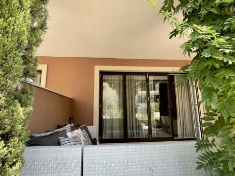 Rent, two bedroom apartment, 125m², Porto Montenegro, Tivat - image 16