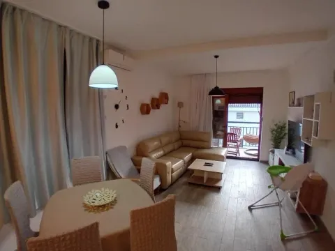 Prodaja, dvosoban stan, 72m², Dobrota, Kotor - image 1