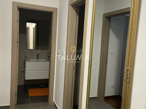 Prodaja, dvosoban stan, 72m², City Kvart, Podgorica - image 7