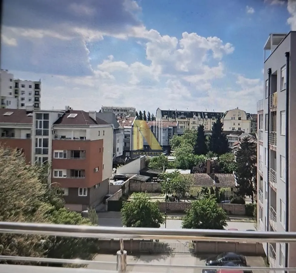 Prodaja, dvosoban stan, 36m², Adamovićevo Naselje, Novi Sad Sve Podlokacije