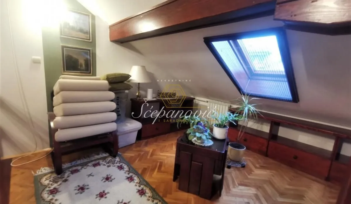 Prodaja, petosoban stan, 121m², Nova Detelinara, Novi Sad Sve Podlokacije