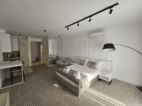 Prodaja, stan, 41m², Budva, Crna Gora - image 18