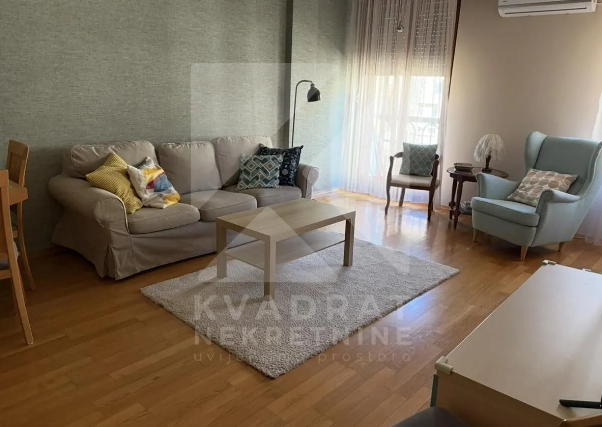 Izdavanje, jednosoban stan, 45m², Centar, Podgorica