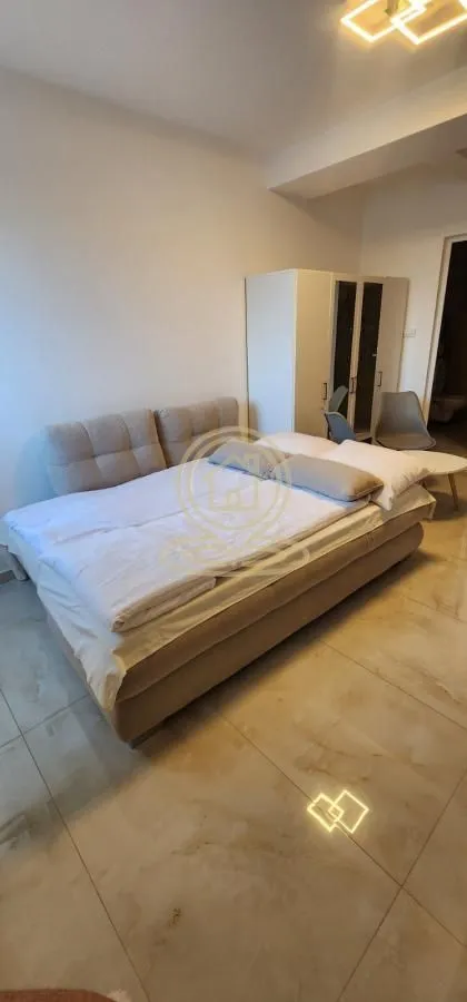 Izdavanje, garsonjera, 30m², Blok 8, Petrovaradin