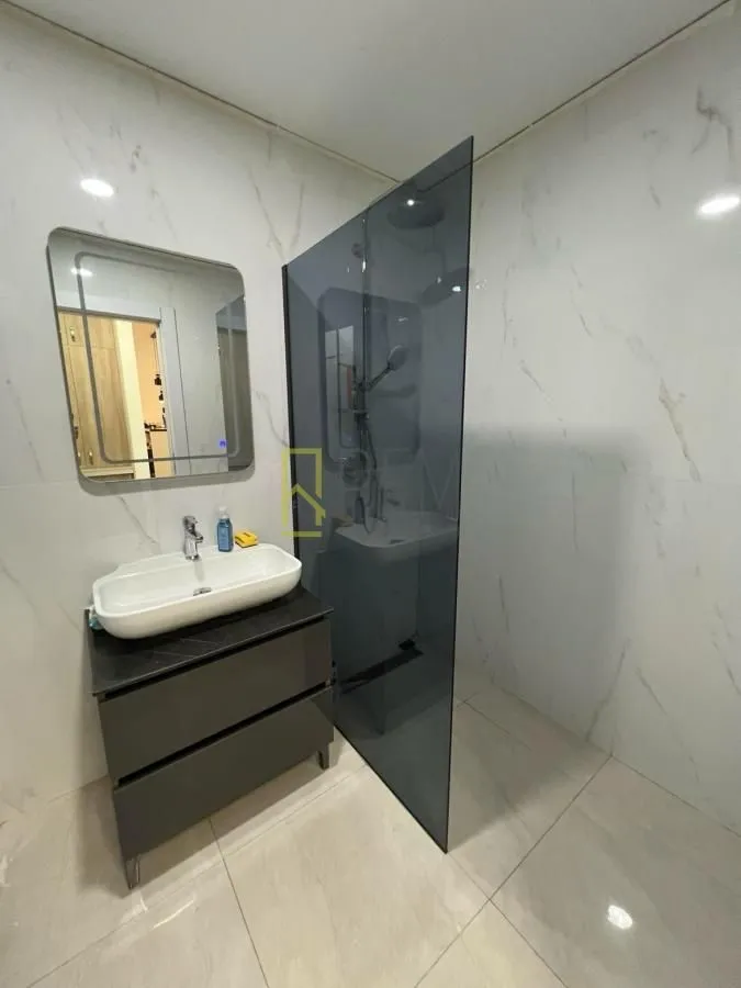 Sale, two bedroom apartment, 90m², Bečići, Budva