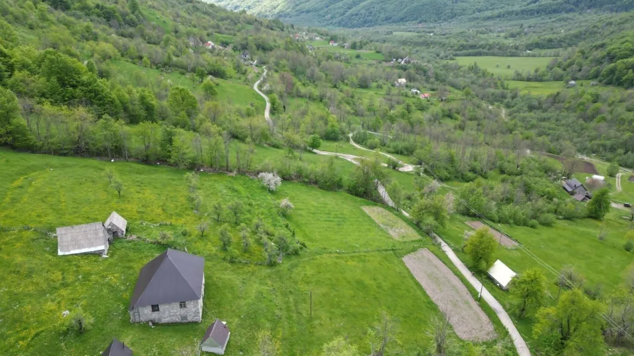 Sale, land lot, 2140m², Donje Lipovo, Kolašin