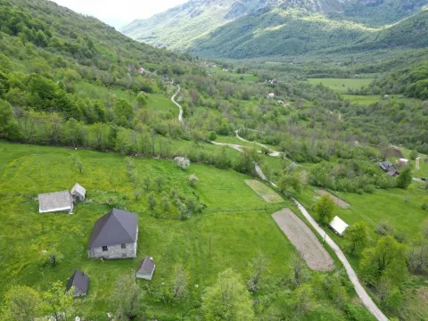 Sale, land lot, 2140m², Donje Lipovo, Kolašin