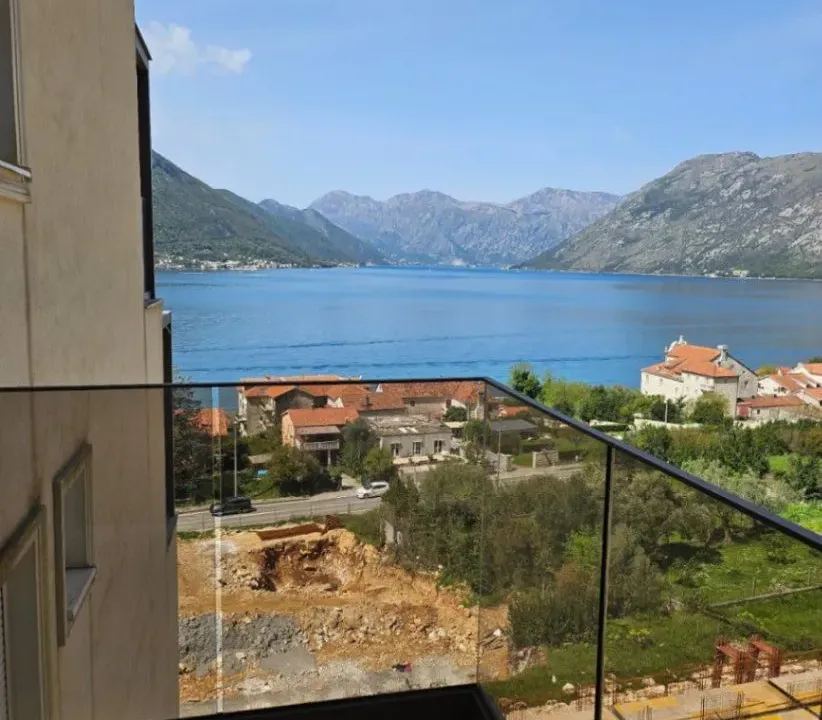 Prodaja, trosoban stan, 75m², Sveti Stasije, Kotor