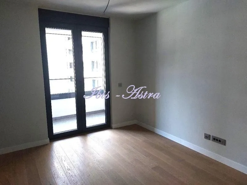 Sale, two bedroom apartment, 59m², Novi Beograd Blok 65, Novi Beograd Sve Podlokacije