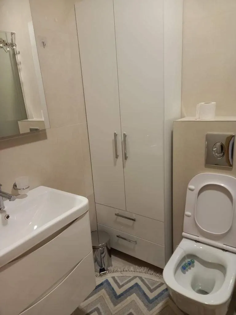 Izdavanje, jednosoban stan, 50m², City Kvart, Podgorica