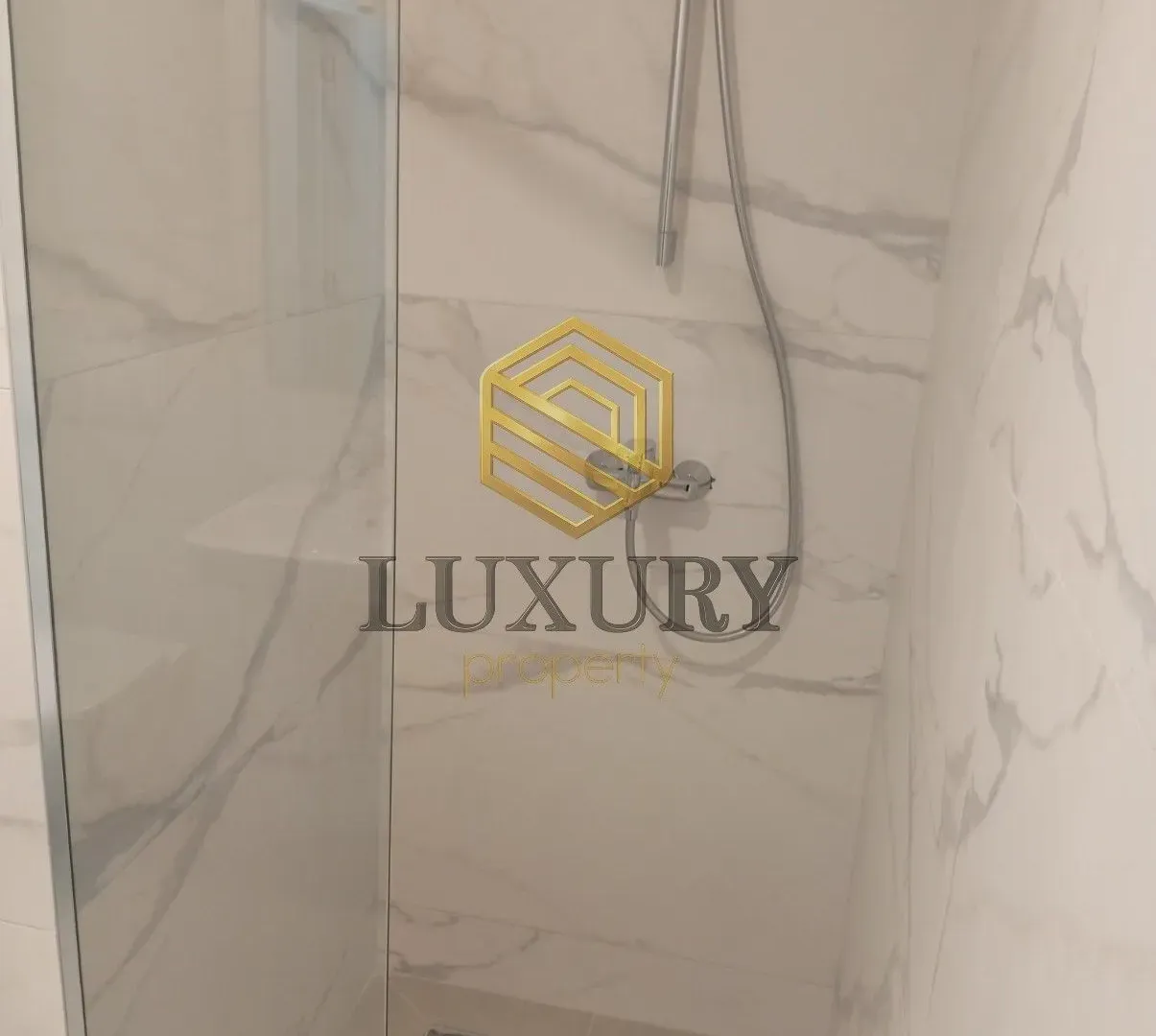 Izdavanje, jednosoban stan, 45m², Stari Aerodrom, Podgorica