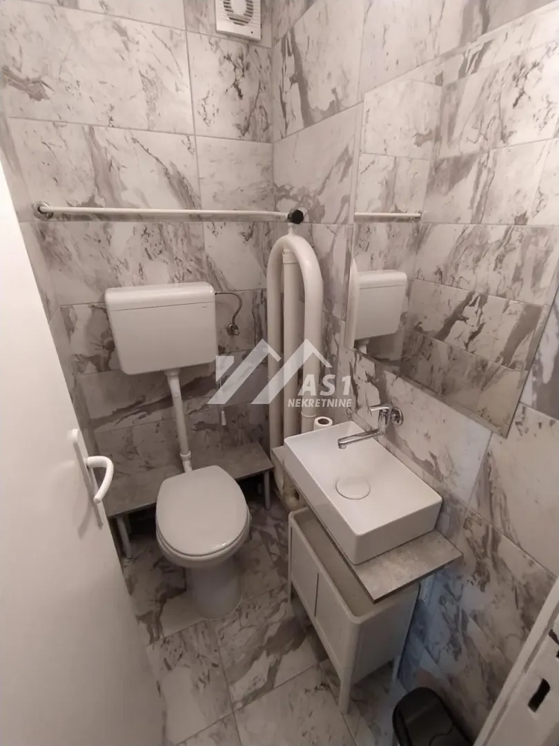 Izdavanje, dvosoban stan, 58m², Liman 2, Novi Sad Sve Podlokacije