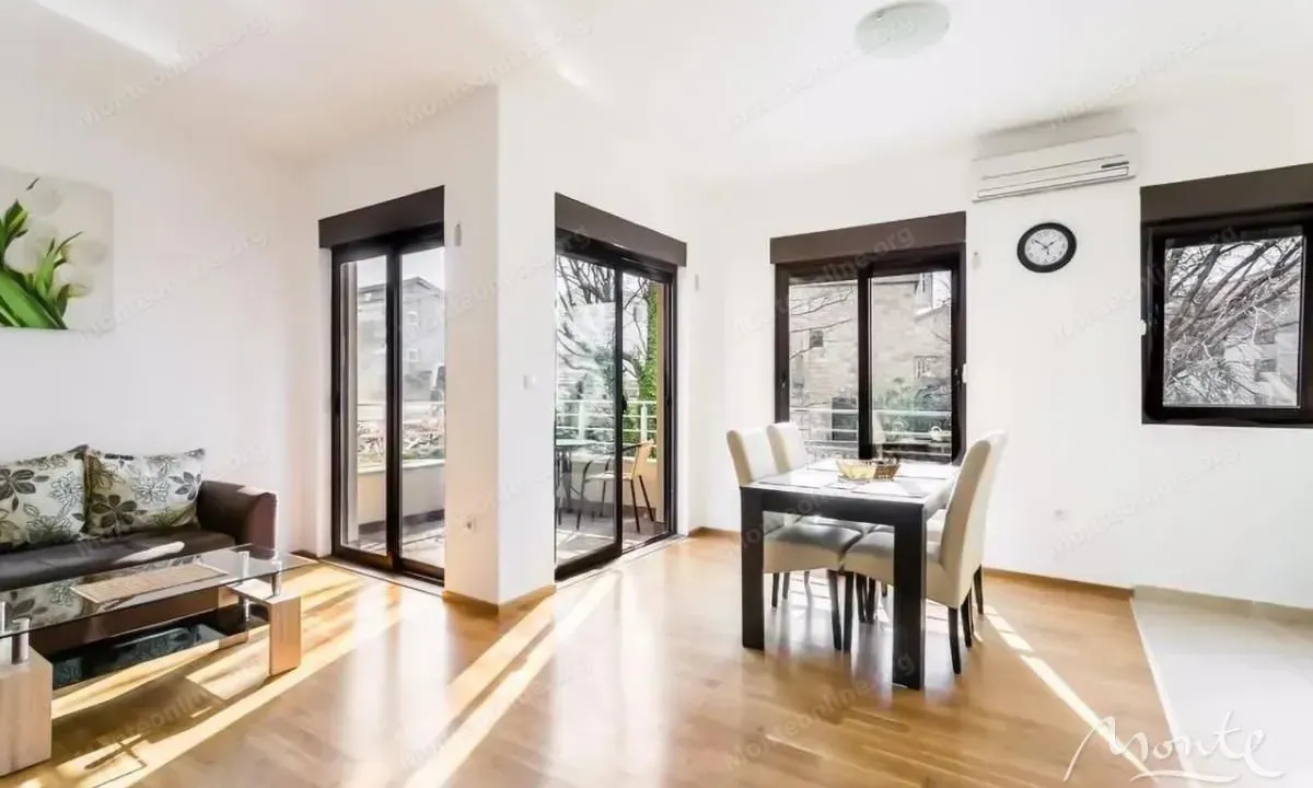 Sale, two bedroom apartment, 64m², Bečići, Budva