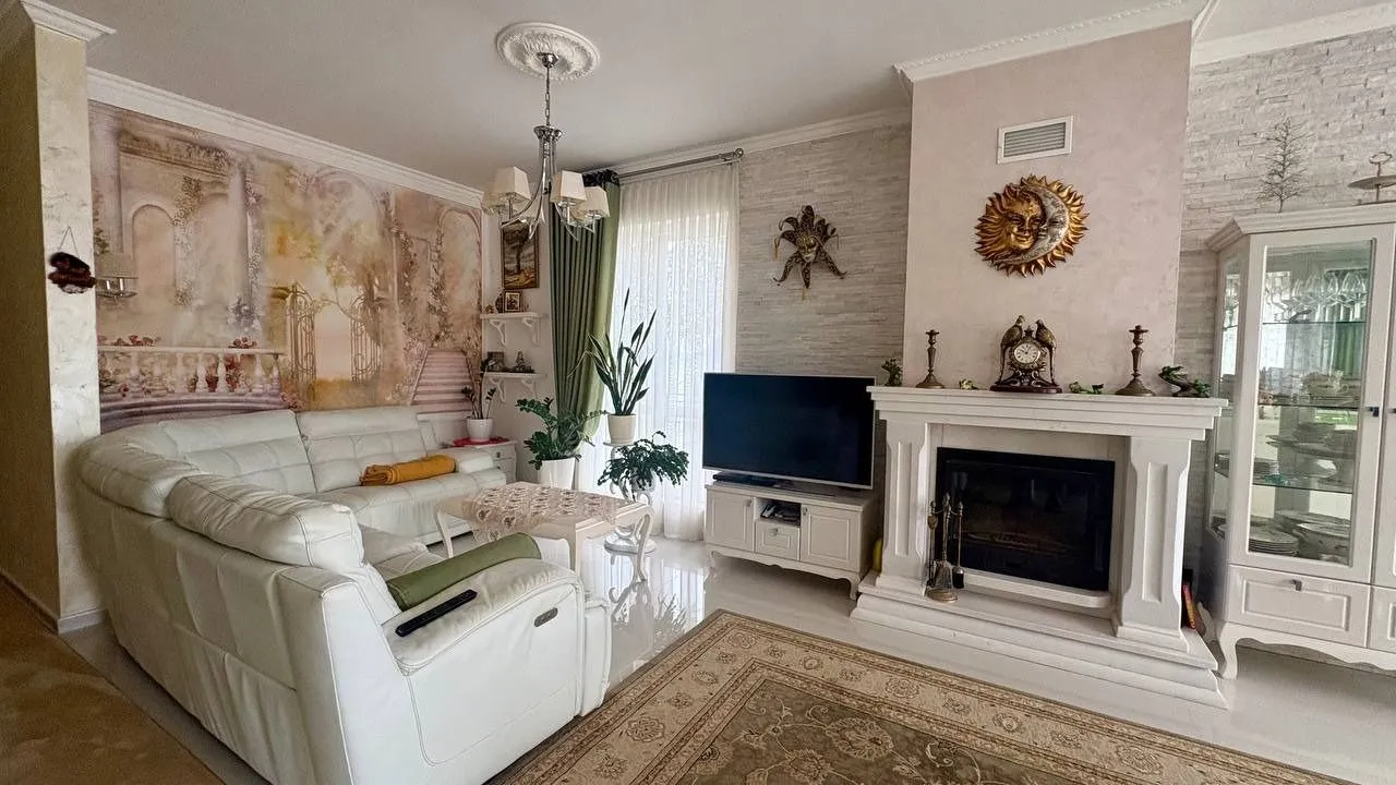 Sale, three bedroom apartment, 180m², Lepetani, Tivat