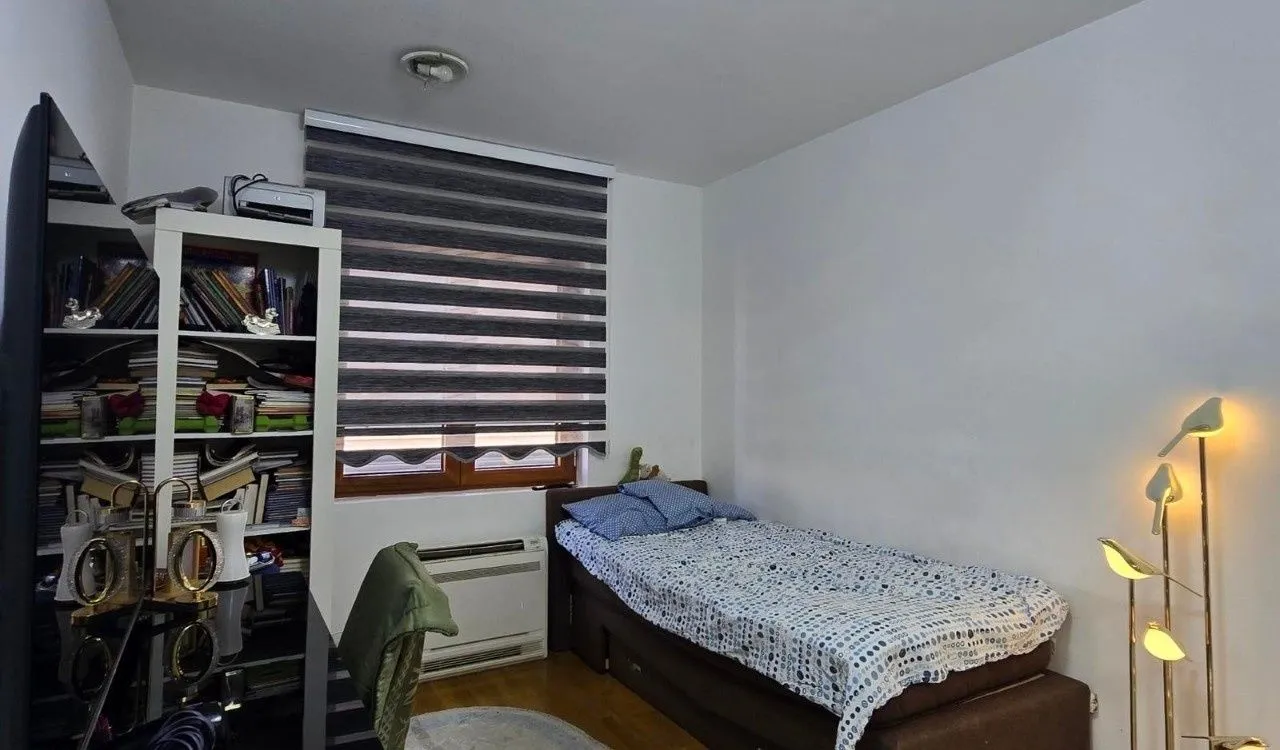 Prodaja, trosoban stan, 120m², Tološka šuma, Podgorica