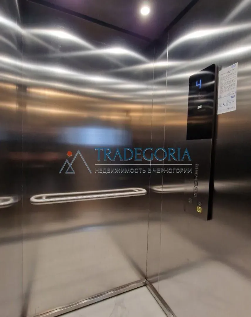 Prodaja, stan, 403m², Kotor, Crna Gora