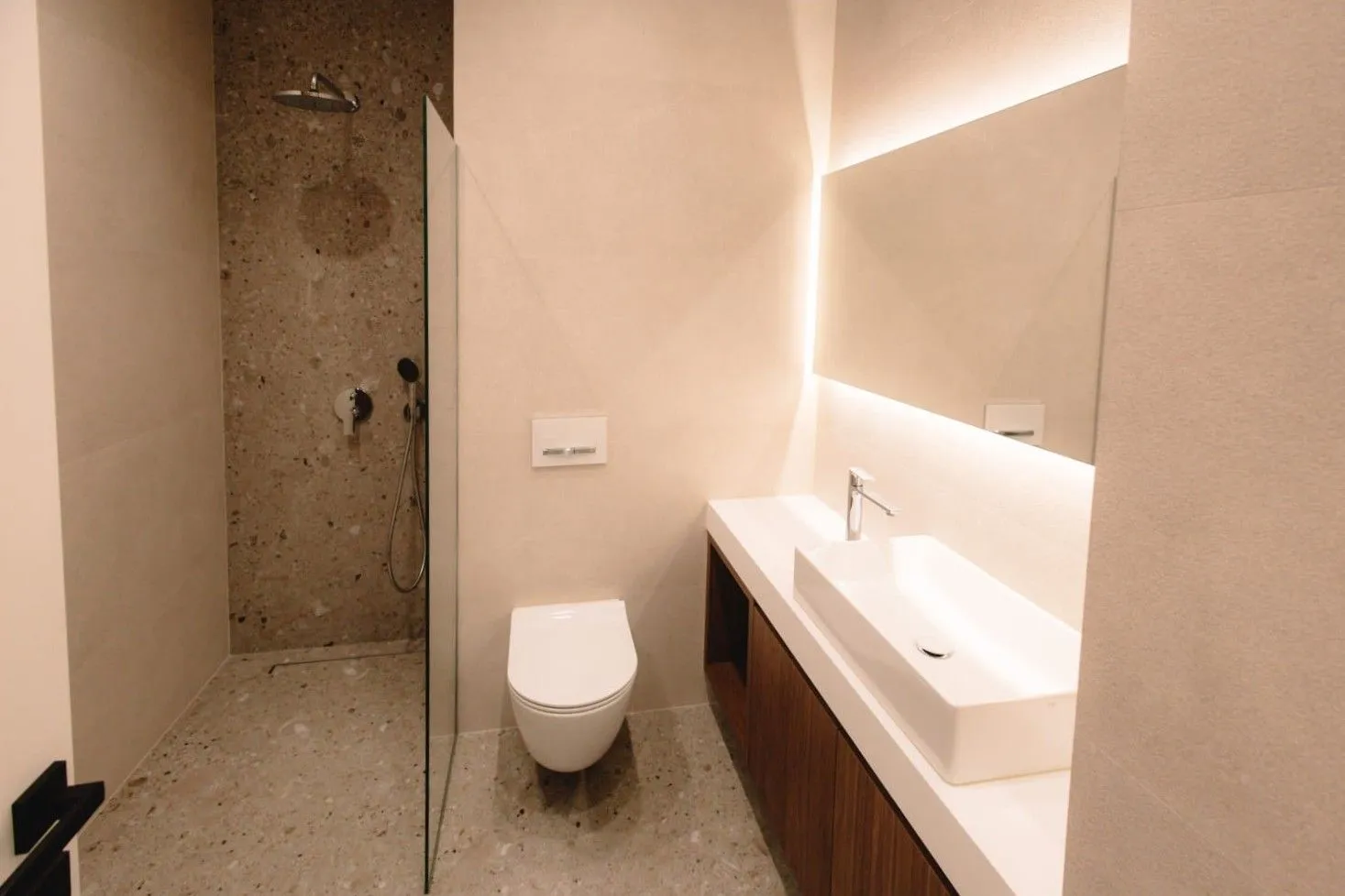 Rent, house, 130m², Masline, Podgorica