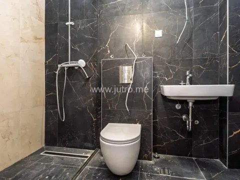 Rent, studio apartment, Tološka šuma, Podgorica - image 14
