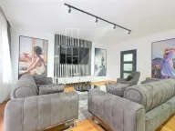 Sale, five bedroom apartment, 142m², Dalmatinska ulica, Podgorica - image 1