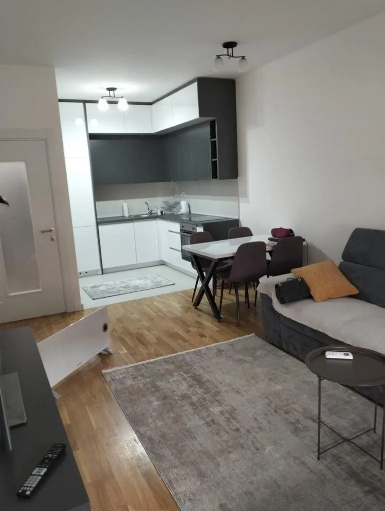 Izdavanje, jednosoban stan, 50m², Zabjelo, Podgorica