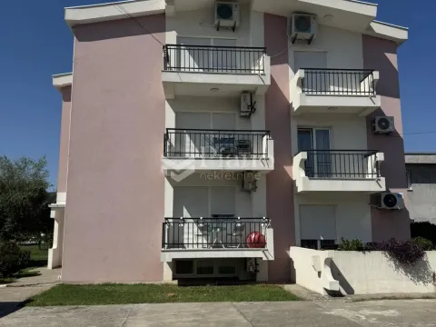 Rent, two bedroom apartment, 75m², Gornja Gorica, Podgorica - image 11