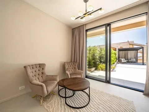 Prodaja, kuća, 223m², Reževići, Budva - image 8