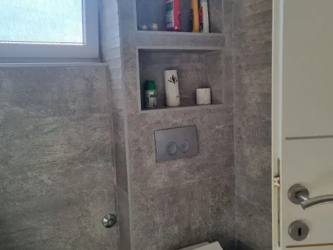 Izdavanje, dvosoban stan, 90m², Tivat, Crna Gora - image 10