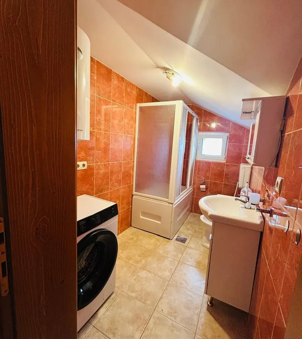 Rent, house, 70m², Dalmatinska ulica, Podgorica