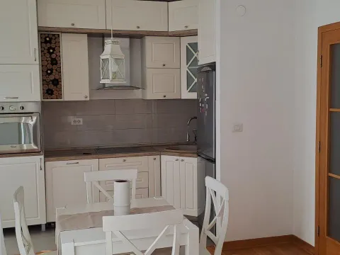 Rent, one bedroom apartment, 50m², City Kvart, Podgorica - image 11