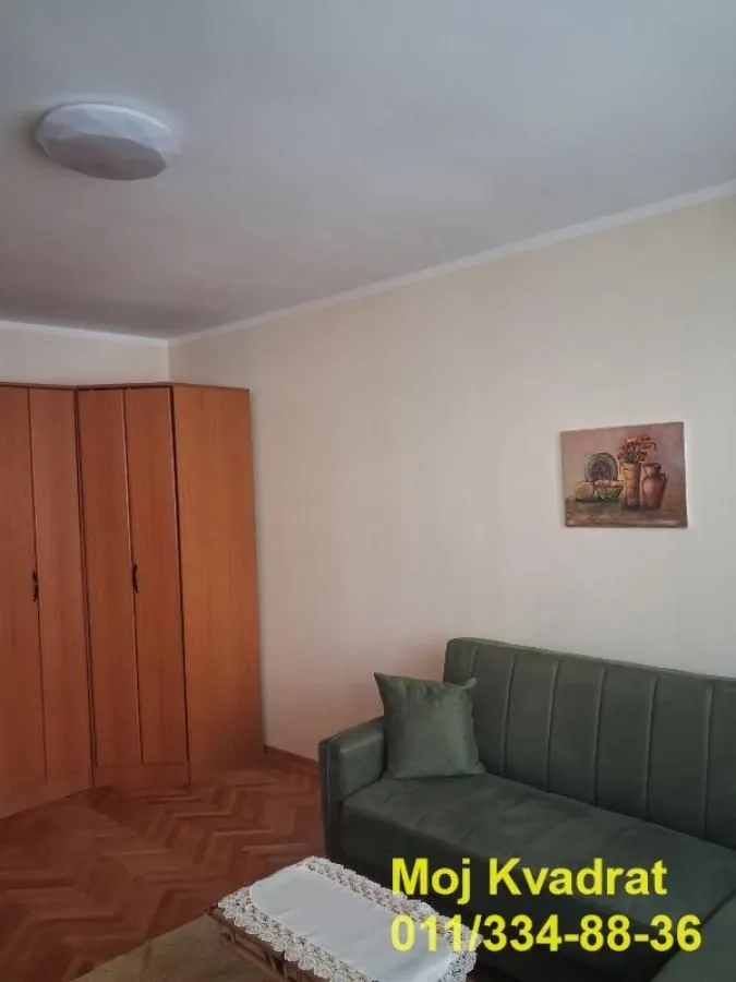 Izdavanje, dvosoban stan, 52m², Karaburma, Palilula Sve Podlokacije