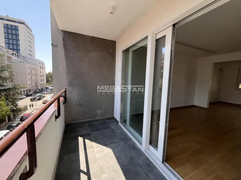 Prodaja, četvorosoban stan, 93m², Vračar Hram, Vračar Sve Podlokacije