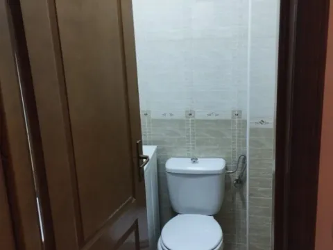 Izdavanje, dvosoban stan, 80m², Stari Aerodrom, Podgorica - image 8