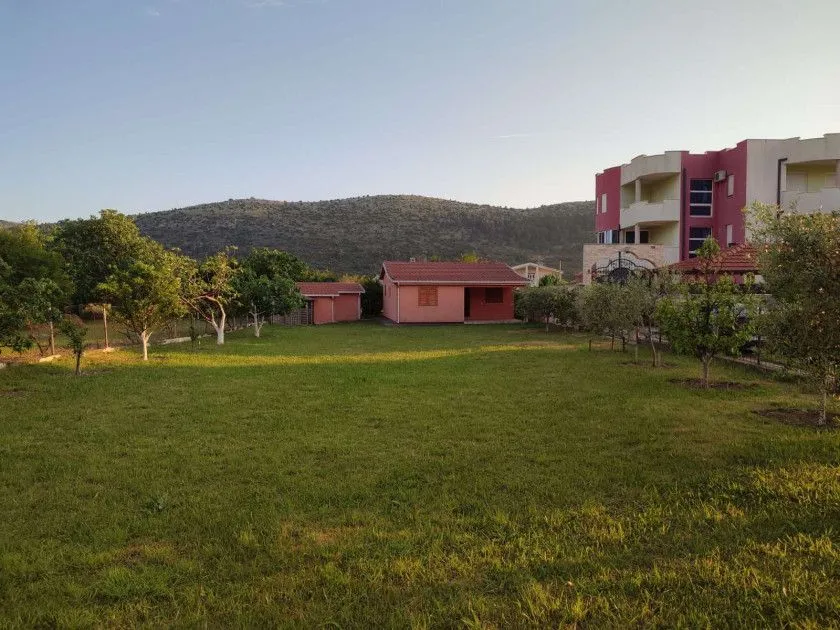 Sale, land lot, 800m², Tomba, Bar