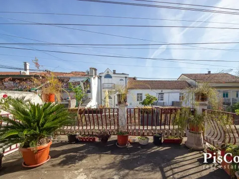 Sale, house, 400m², Stara Varoš, Podgorica - image 10