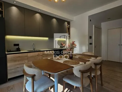 Izdavanje, trosoban stan, 81m², Savski Venac, Beograd - image 11