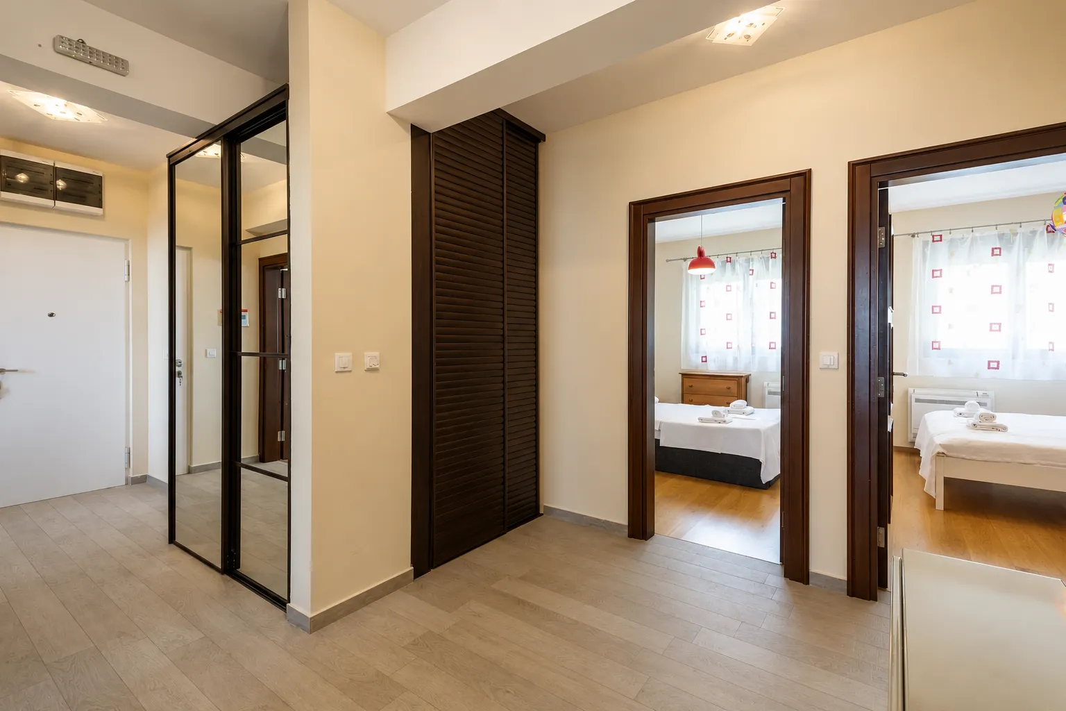 Rent, three bedroom apartment, 140m², Škaljari, Kotor