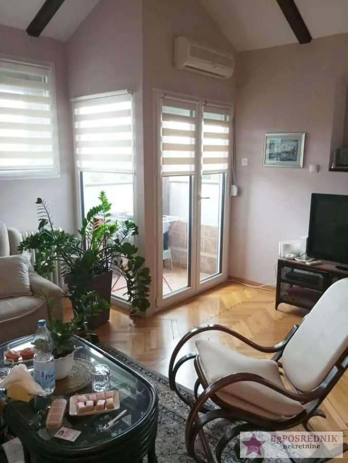 Prodaja, četvorosoban stan, 91m², Miljakovac, Rakovica