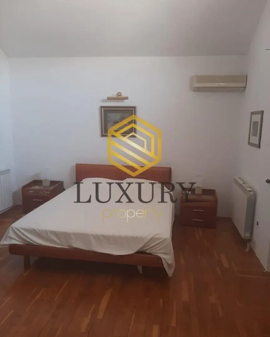 Prodaja, stan, 160m², Ljubović, Podgorica