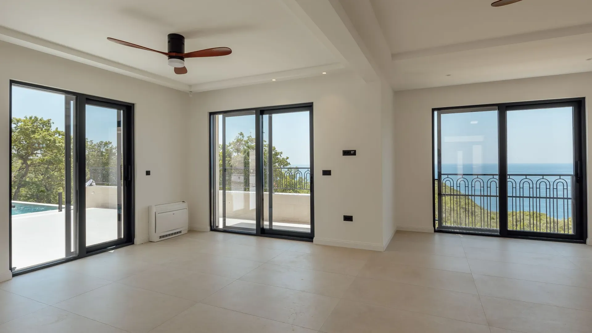 Sale, house, 318m², Reževići, Budva