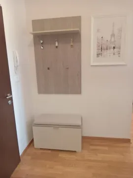 Izdavanje, jednosoban stan, 42m², City Kvart, Podgorica - image 5