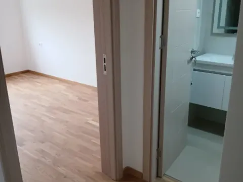 Sale, one bedroom apartment, 46m², Bečići, Budva - image 5