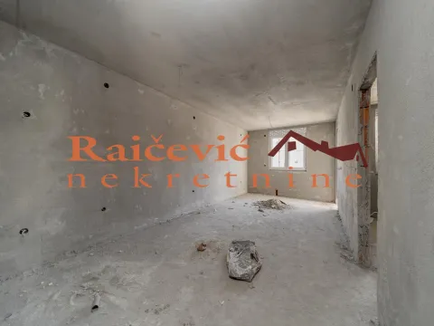 Prodaja, trosoban stan, 60m², Zemun Gornji Grad, Zemun Sve Podlokacije - image 1