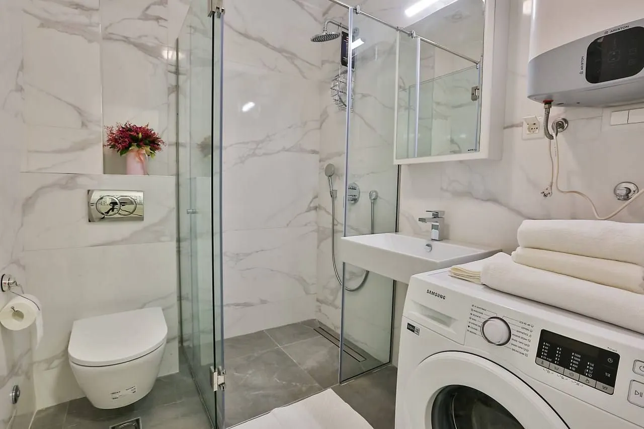 Rent, one bedroom apartment, 51m², Budva, Crna Gora