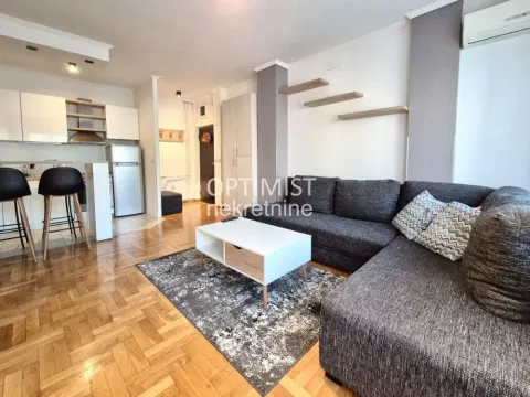 Rent, two bedroom apartment, 45m², Stari Grad, Beograd - image 4